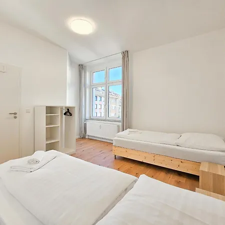 Appartement Tolstov - 3 - 25 Min Zur Messe Dus