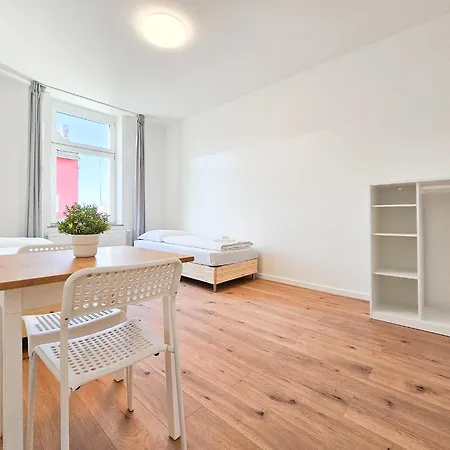 Appartement Tolstov - 3 - 25 Min Zur Messe Dus